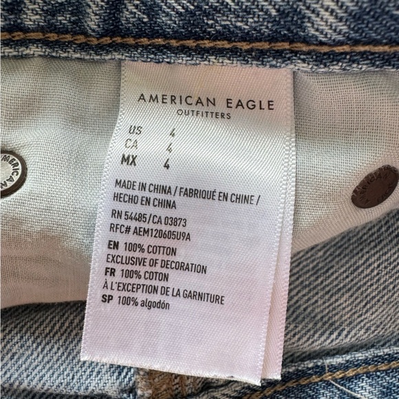 American Eagle Blue Distressed Denim 90’s Vintage Boyfriend Shorts - Picture 5 of 7